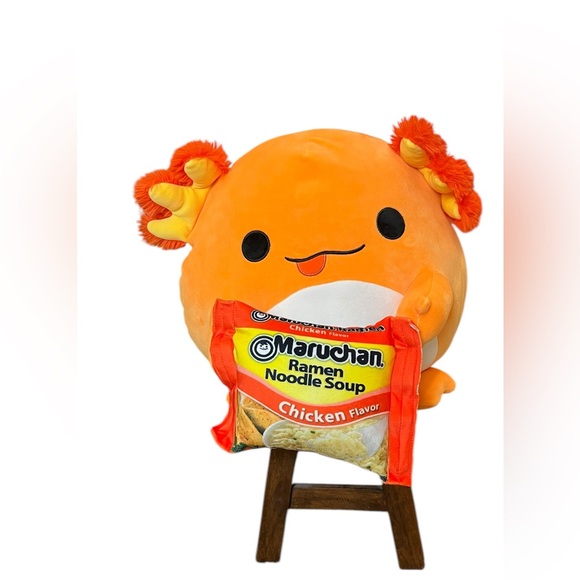 Zuru Snackles Axolotl Maruchan 14 in - Picture 4 of 6